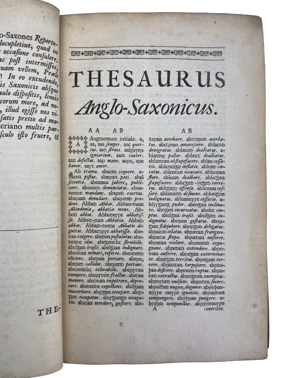 First edition 1701 Thomas Benson Vocabularium Anglo-Saxonicum Oxford Sheldonian Theater Old English dictionary Anglo-Saxon lexicon Edward Thwaites Somner 1659 Dictionarium Saxonico-Latino-Anglicum early modern philology abridged Latin glosses rare first edition Old English studies Anglo-Saxon scholarship historical linguistics medieval English language lexicography collectible academic reference rare antique book 18th-century language study Anglo-Saxon dictionary Oxford University